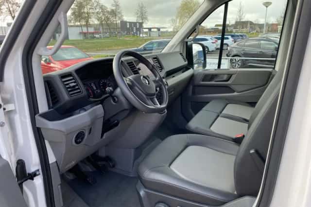 Volkswagen Crafter (2024) thumbnail 4