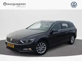 Volkswagen Passat (2018) thumbnail 1