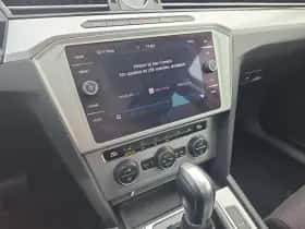 Volkswagen Passat (2018) thumbnail 12