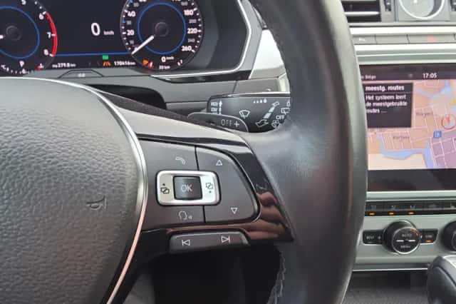 Volkswagen Passat (2018) thumbnail 16