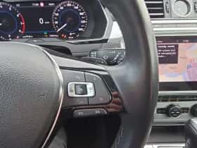 Volkswagen Passat (2018) thumbnail 16
