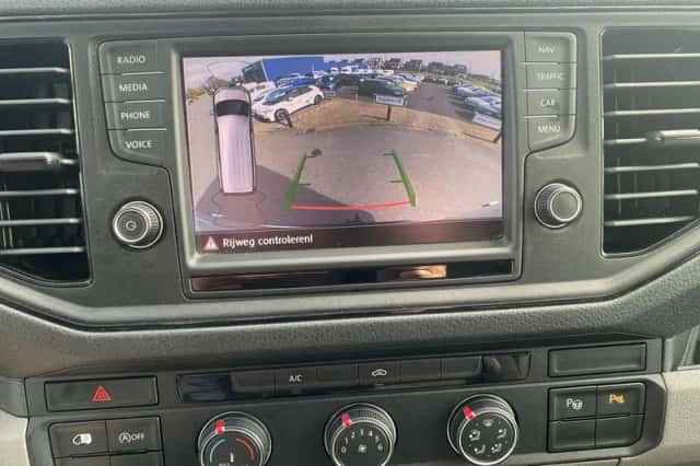 Volkswagen Crafter (2017) thumbnail 20