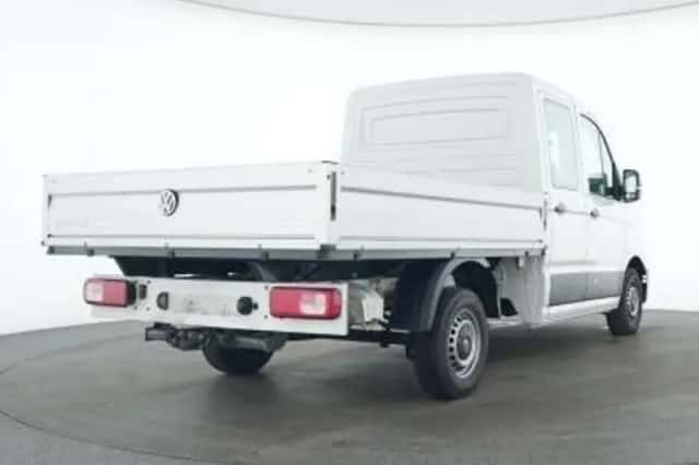 Volkswagen Crafter (2024) thumbnail 2