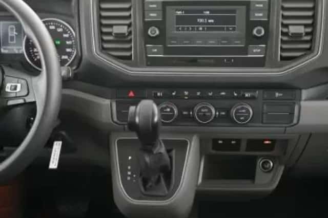 Volkswagen Crafter (2024) thumbnail 3