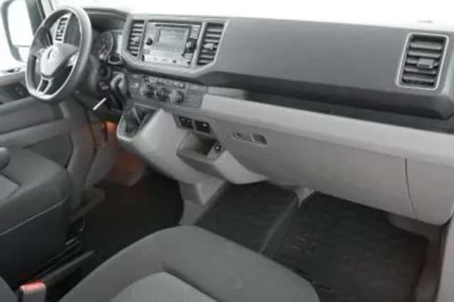 Volkswagen Crafter (2024) thumbnail 4