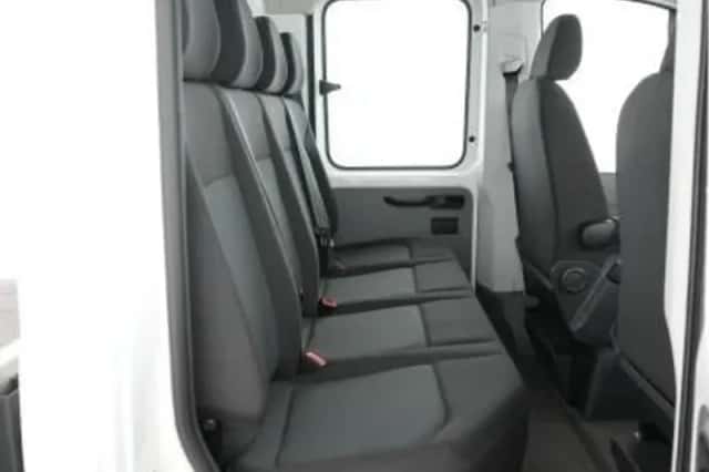 Volkswagen Crafter (2024) thumbnail 5