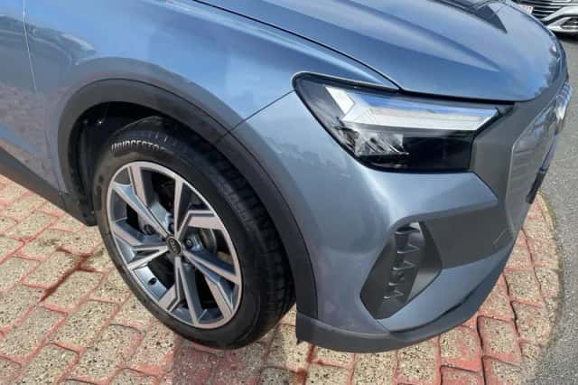 Audi Q4 (2024) thumbnail 14