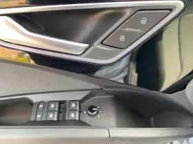 Audi Q4 (2024) thumbnail 17