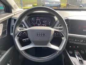 Audi Q4 (2024) thumbnail 6