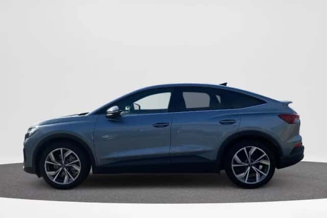 Audi Q4 (2024) thumbnail 7