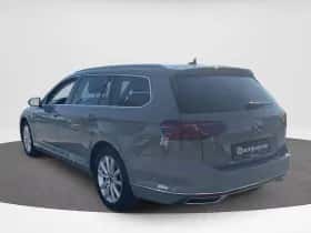 Volkswagen Passat thumbnail 2