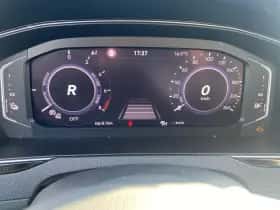 Volkswagen Passat thumbnail 11
