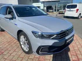 Volkswagen Passat thumbnail 22