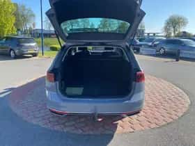 Volkswagen Passat thumbnail 25