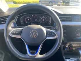 Volkswagen Passat thumbnail 8