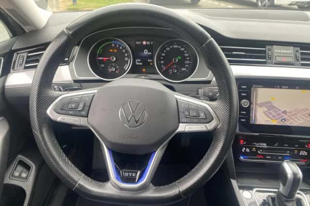 Volkswagen Passat (2022) thumbnail 13