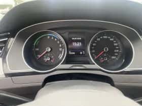 Volkswagen Passat (2022) thumbnail 6