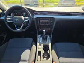 Volkswagen Passat (2021) thumbnail 9