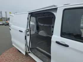 Volkswagen Transporter (2025) thumbnail 12