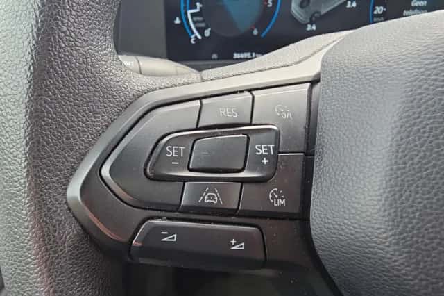 Volkswagen Transporter (2025) thumbnail 6