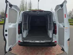 Volkswagen Transporter (2025) thumbnail 9