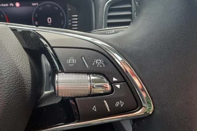 Škoda Karoq (2023) thumbnail 18