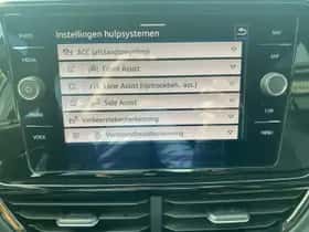 Volkswagen T-Roc (2023) thumbnail 26