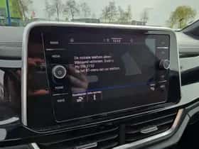 Volkswagen T-Roc thumbnail 17