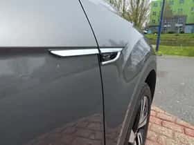 Volkswagen T-Roc thumbnail 19