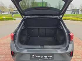 Volkswagen T-Roc thumbnail 8