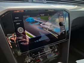Volkswagen Passat (2022) thumbnail 12