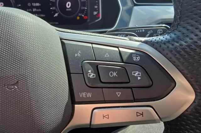 Volkswagen Passat (2022) thumbnail 16