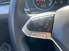 Volkswagen Passat thumbnail 18