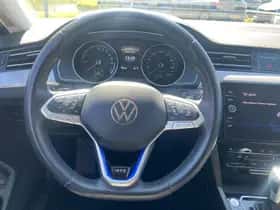 Volkswagen Passat thumbnail 19