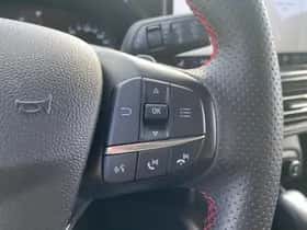 Ford Focus (2022) thumbnail 18