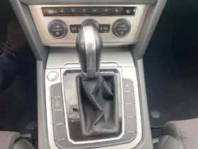 Volkswagen Passat thumbnail 17