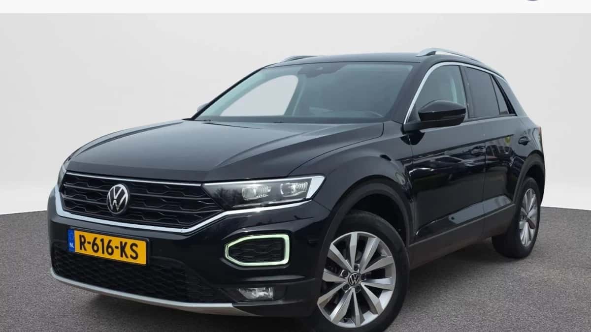 Volkswagen T-Roc (2021) — foto 1