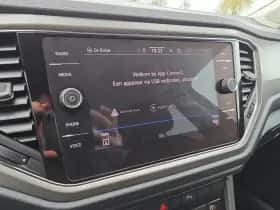Volkswagen T-Roc (2021) thumbnail 13