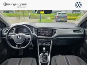 Volkswagen T-Roc (2021) thumbnail 4