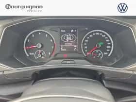 Volkswagen T-Roc (2021) thumbnail 5