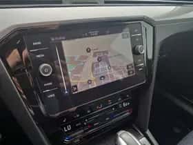 Volkswagen Passat (2021) thumbnail 12