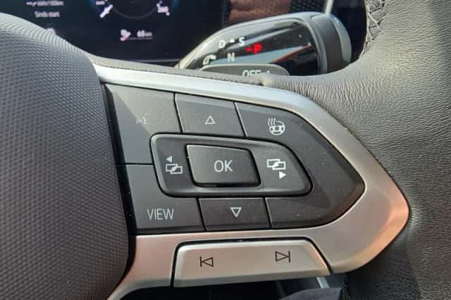 Volkswagen Passat (2025) thumbnail 14