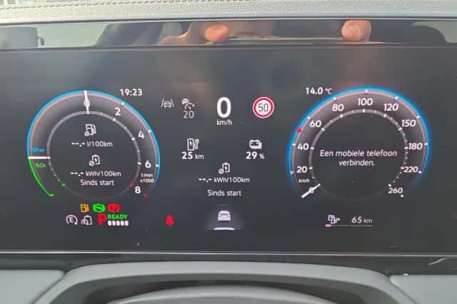 Volkswagen Passat (2025) thumbnail 15