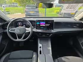 Volkswagen Passat (2025) thumbnail 5