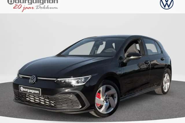 Volkswagen Golf (2022) thumbnail 1