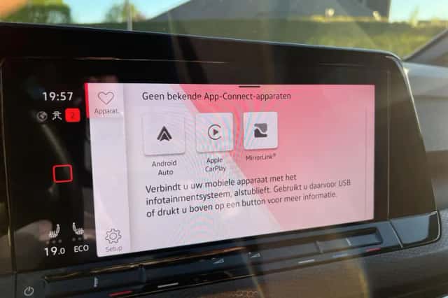 Volkswagen Golf (2022) thumbnail 12