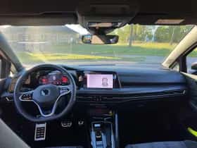 Volkswagen Golf (2022) thumbnail 5