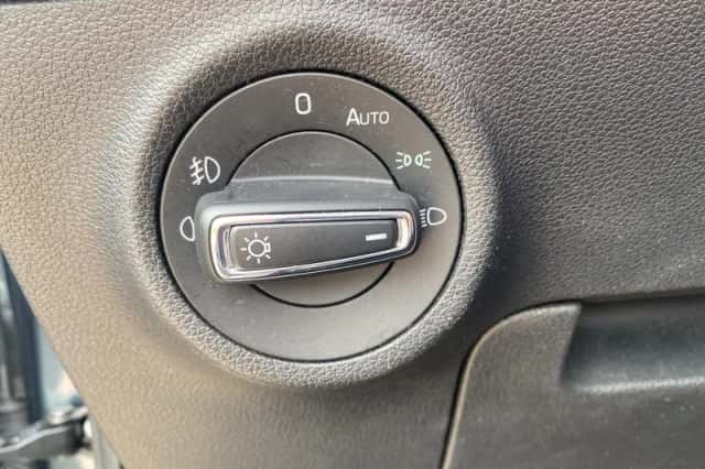 Škoda Karoq (2021) thumbnail 25