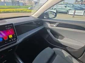 Volkswagen Passat (2024) thumbnail 11