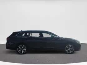 Volkswagen Passat (2024) thumbnail 12